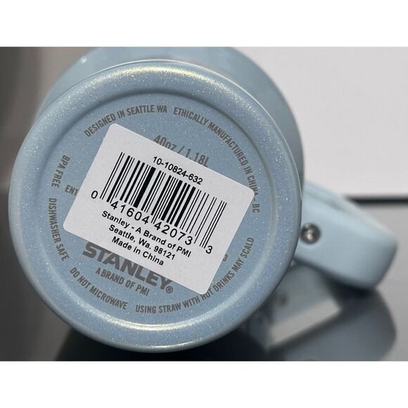 Stanley Quencher H2.0 FlowState Tumbler 40oz, BLUEBERRY MILK - Picture 4 of 4